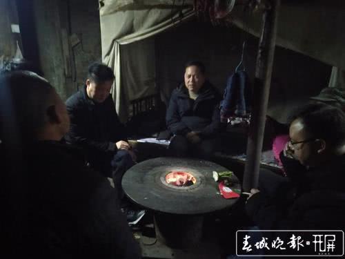 镇雄吃瓜老师事件视频,一场网络舆论的风暴与反思