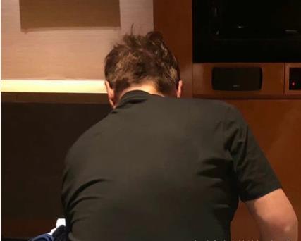 吹牛老爹吃瓜视频在线观看,笑料百出，欢乐无限