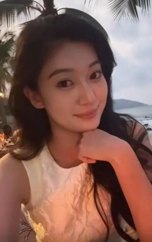 18万粉丝网红吃瓜视频,吃瓜视频背后的惊人真相