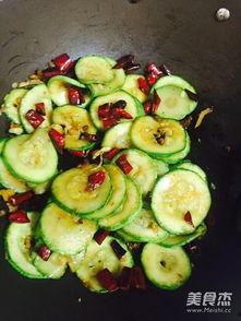 爆炸的瓜怎么吃才好吃视频